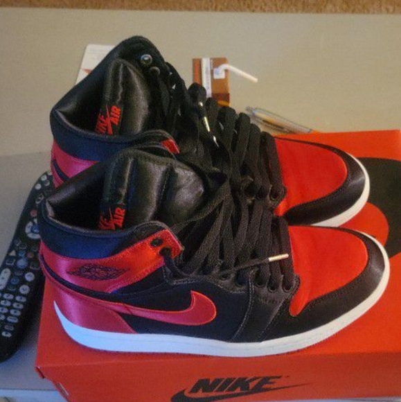 Satin bred jordan 1 high - Picture 4 of 4